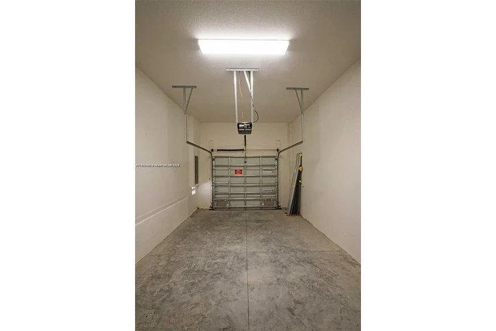 $2350 : Se Renta Hermosa Casa image 7