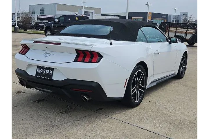 $25900 : Ford Mustang 2024 EcoBoost 2 image 3