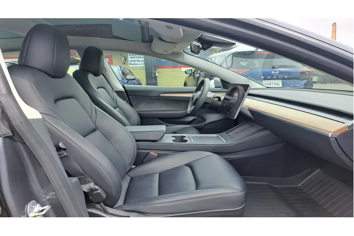 $31988 : Tesla Model 3 2023 4dr Sedan image 10