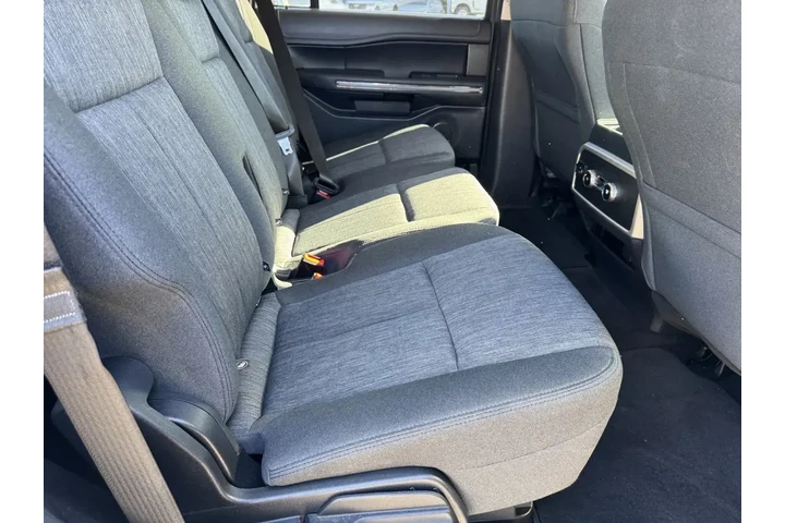 $38588 : Ford Expedition 2022 4x4 XLT image 7