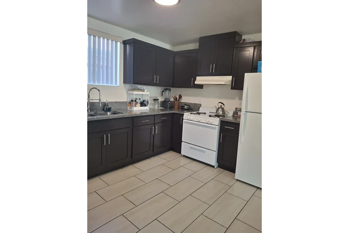 $950 : ¡¡¡SE RENTA CUARTO!!! image 4