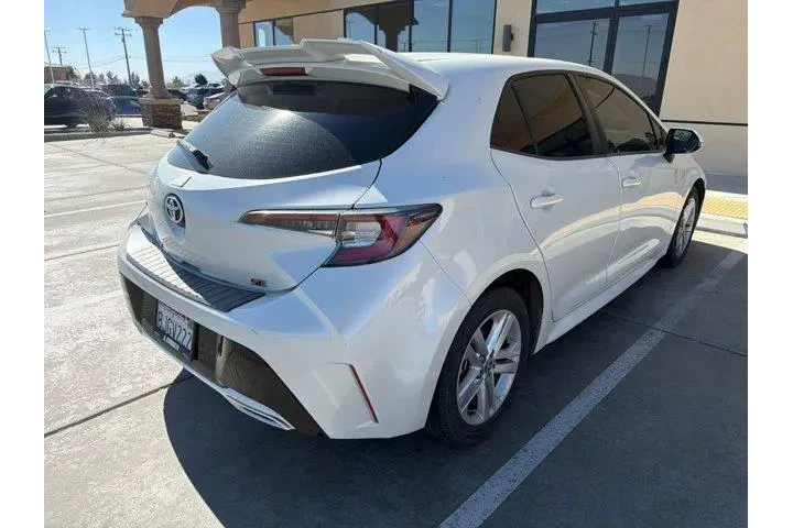$18696 : Toyota Corolla Hatchback 201 image 6