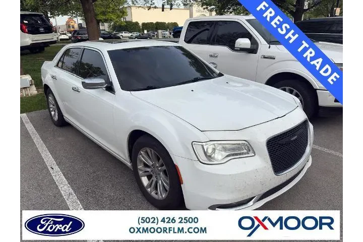 $14500 : Chrysler 300 2016 C 4dr Seda image 1