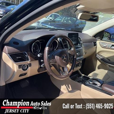 Used 2019 GLS GLS 550 4MATIC image 6