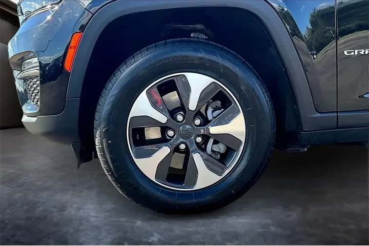 $22412 : Jeep Grand Cherokee 2023 4x4 image 9