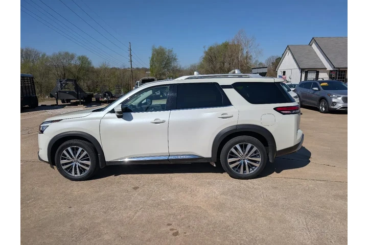 $24995 : 2022 Pathfinder image 9