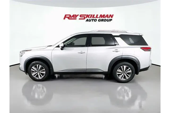 $30975 : Nissan Pathfinder 2022 AWD S image 4