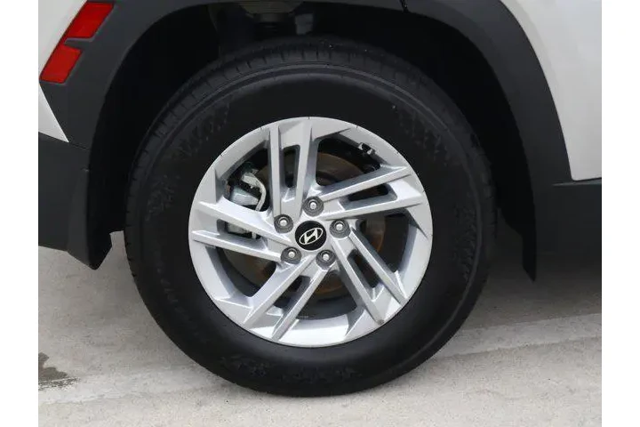 $27813 : Hyundai TUCSON 2026 SE 4dr S image 8