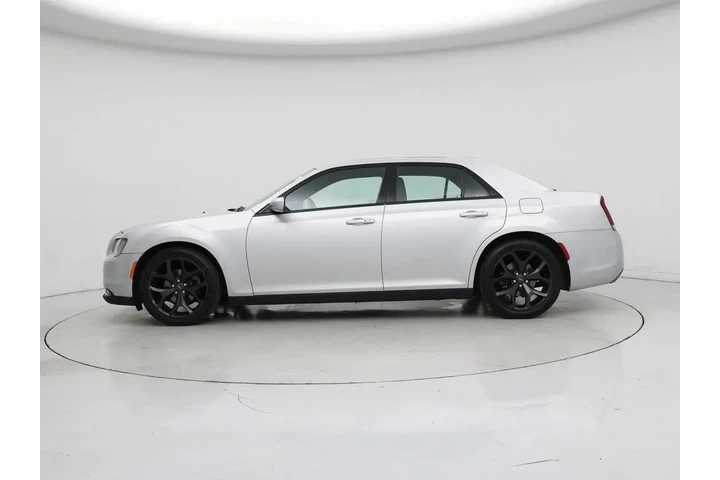 $24998 : Chrysler 300 2021 S V6 4dr S image 3