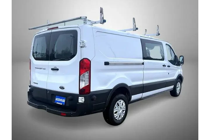 $17945 : Ford Transit 2017 250 3dr LW image 5