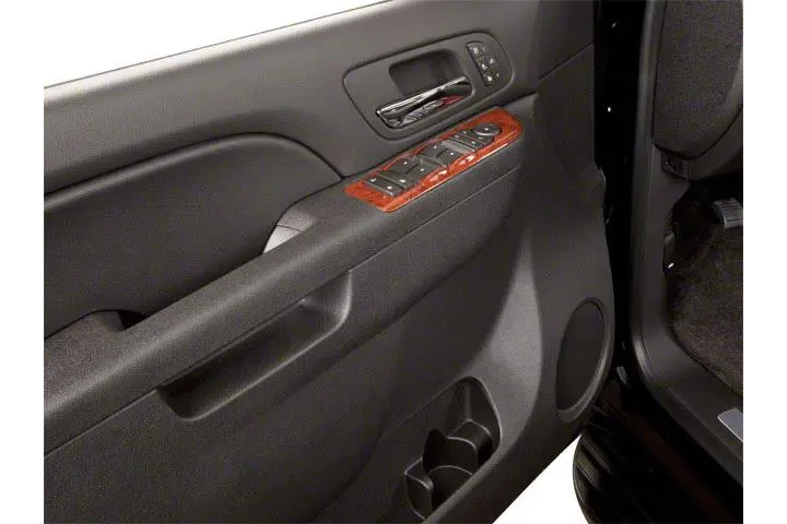 $4000 : Chevrolet Suburban 2010 4x4 image 9