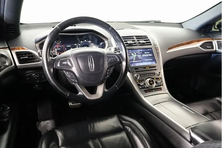 $17191 : Lincoln MKZ 2019 AWD Reserve image 2