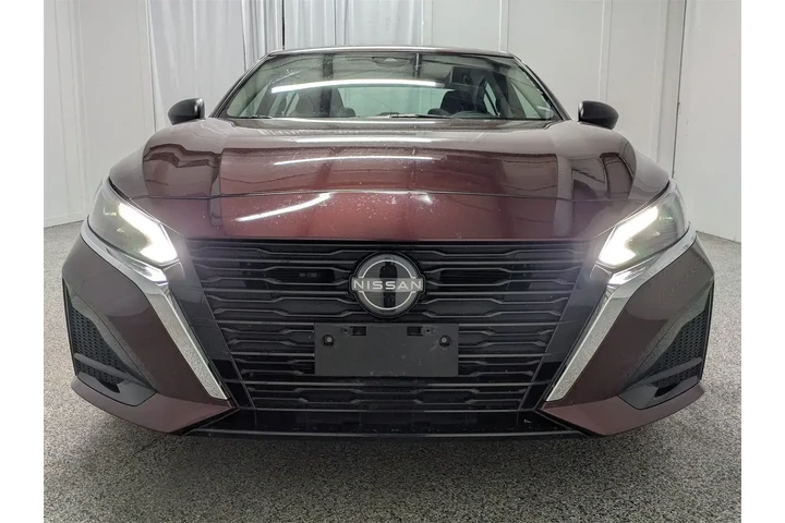 $21897 : Nissan Altima 2024 2.5 SV 4d image 8