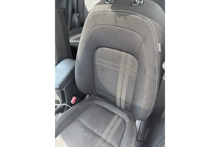 $15936 : Hyundai VENUE 2023 SEL 4dr C image 7