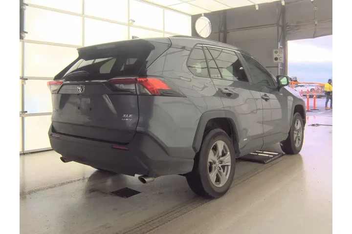 $33999 : Toyota RAV4 Hybrid 2025 AWD image 4