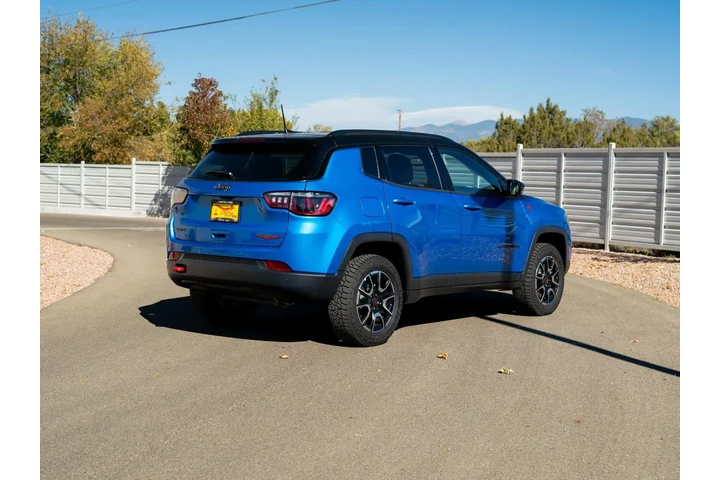$31254 : 2025 Compass Trailhawk image 5