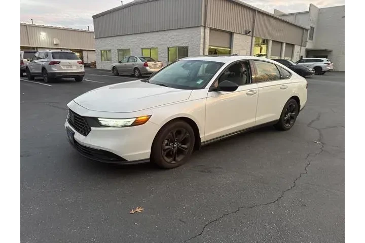 $29695 : Honda Accord 2025 SE 4dr Sed image 7