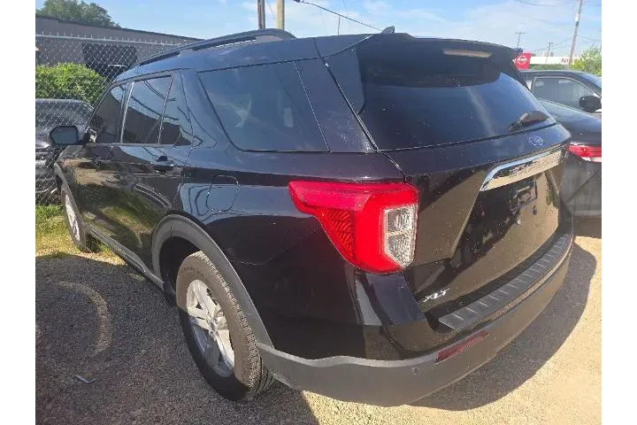 $25639 : Ford Explorer 2022 XLT 4dr S image 2