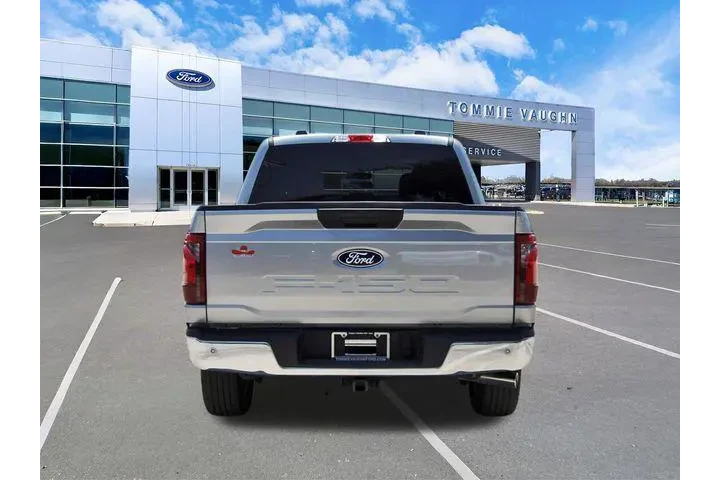 $39492 : Ford F-150 2025 4x2 XLT 4dr image 3