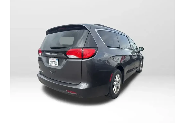 $15500 : Chrysler Voyager 2020 LXi 4d image 5