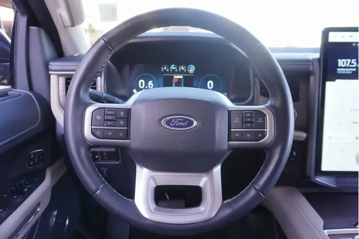 $39988 : Ford Expedition MAX 2023 4x2 image 10