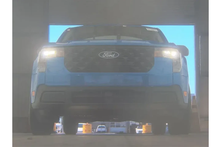 $30999 : Ford Maverick 2026 AWD XL 4d image 3