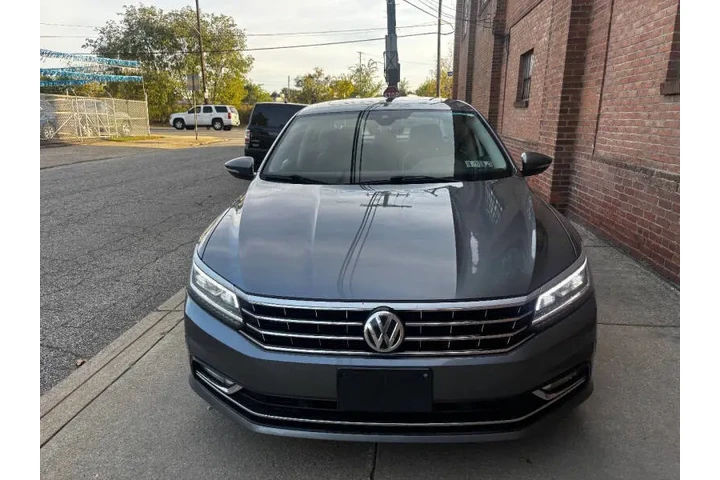 $9999 : 2017 Passat 1.8T SEL Premium image 7