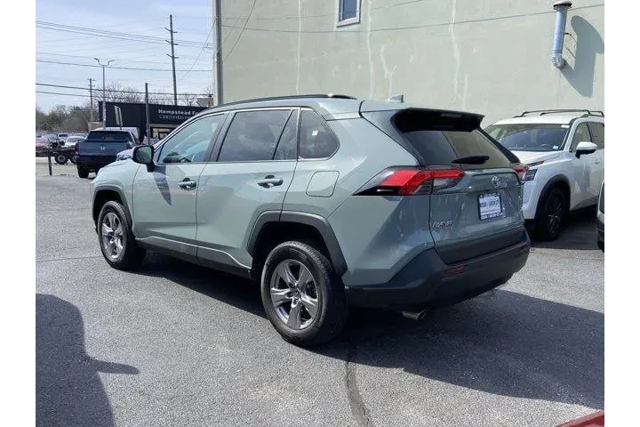 $19888 : Toyota RAV4 2023 XLE 4dr SUV image 6