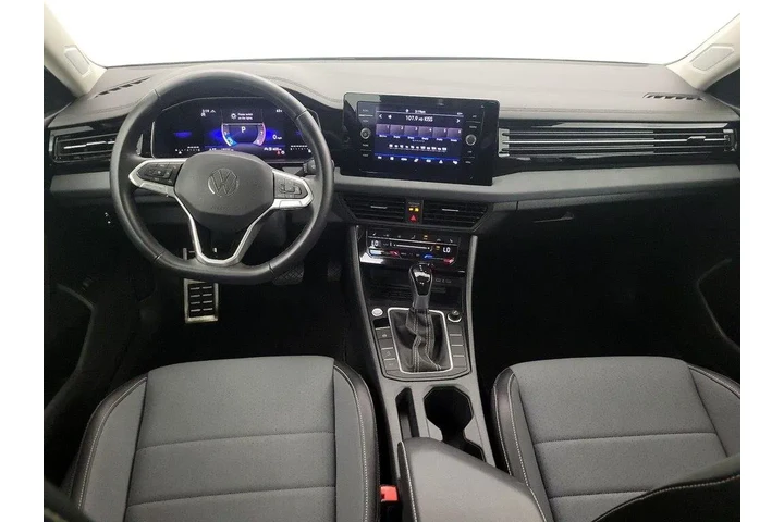 $21998 : Volkswagen Jetta 2025 SE 4dr image 9