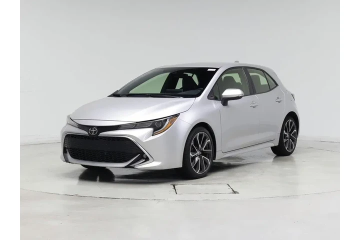 $21998 : Toyota Corolla Hatchback 202 image 4
