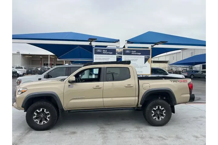 $27998 : Toyota Tacoma 2019 4x4 TRD P image 1