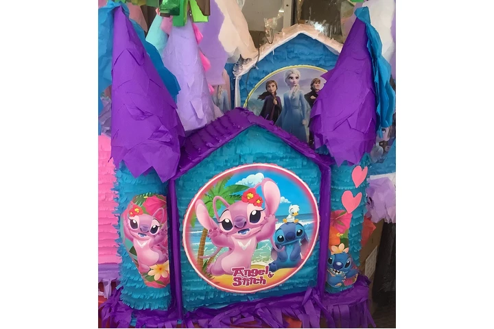 Piñatas Personalizadas image 2
