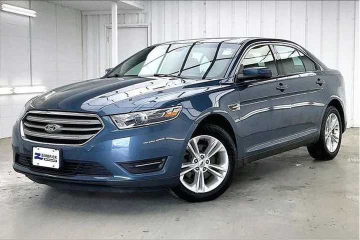 $16490 : Ford Taurus 2019 SEL 4dr Sed image 2