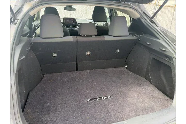 $16700 : Toyota C-HR 2020 LE 4dr Cros image 7