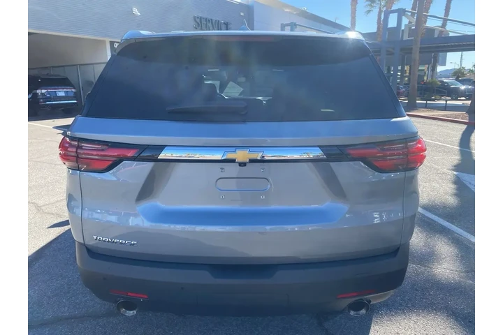 $27485 : Chevrolet Traverse 2023 LS 4 image 6