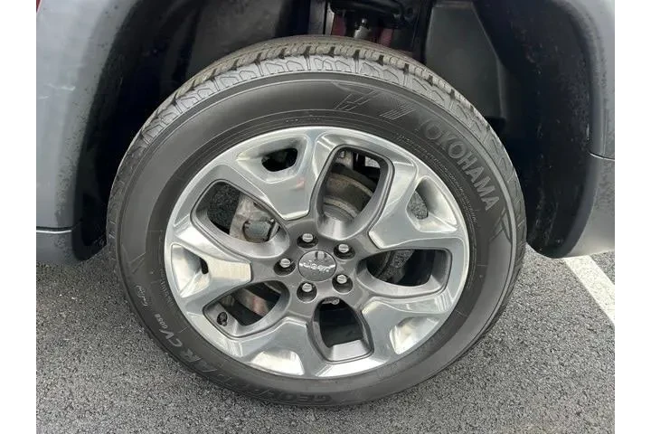 $13898 : Jeep Compass 2020 4x4 Limite image 10