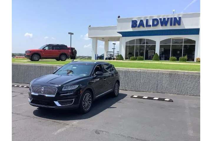 $31950 : Lincoln Nautilus 2020 Reserv image 3