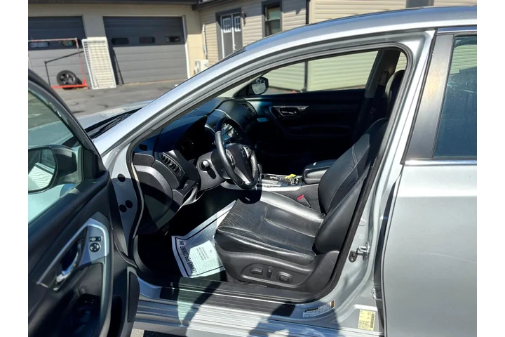 $10495 : 2013 Altima image 5