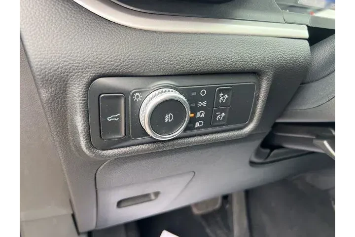 $25548 : Ford Explorer 2022 AWD XLT 4 image 8