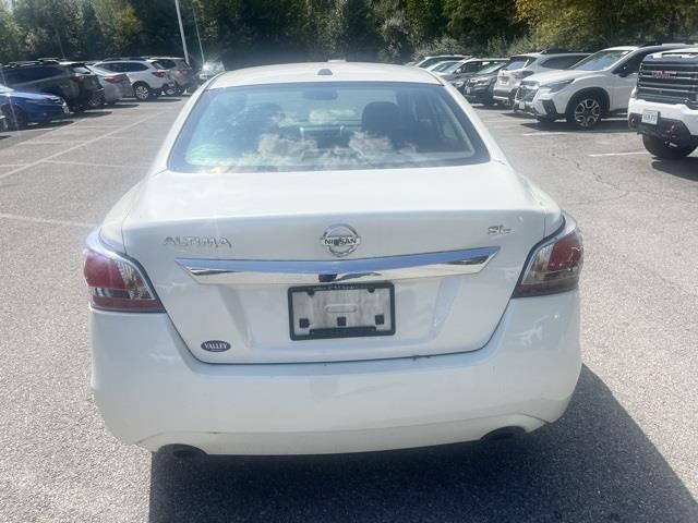 $10999 : PRE-OWNED 2015 NISSAN ALTIMA image 4