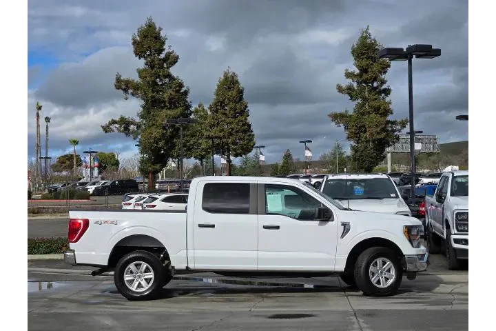 $39777 : Ford F-150 2023 4x4 XLT 4dr image 3