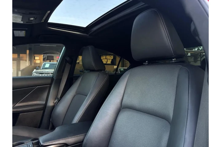 2022 IS 300 RWD image 8