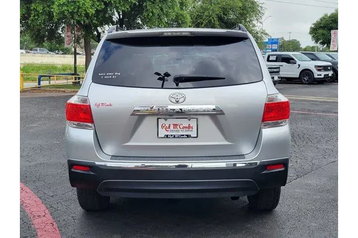 $12000 : Toyota Highlander 2013 Base image 8