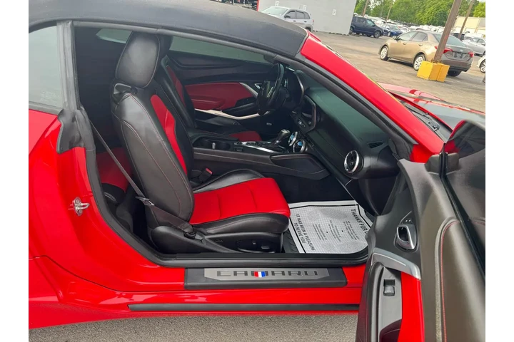 2017 Camaro 2dr Conv 2LT image 8