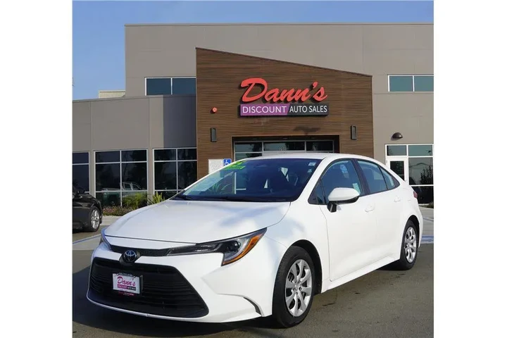 $22250 : 2025 Corolla LE image 1