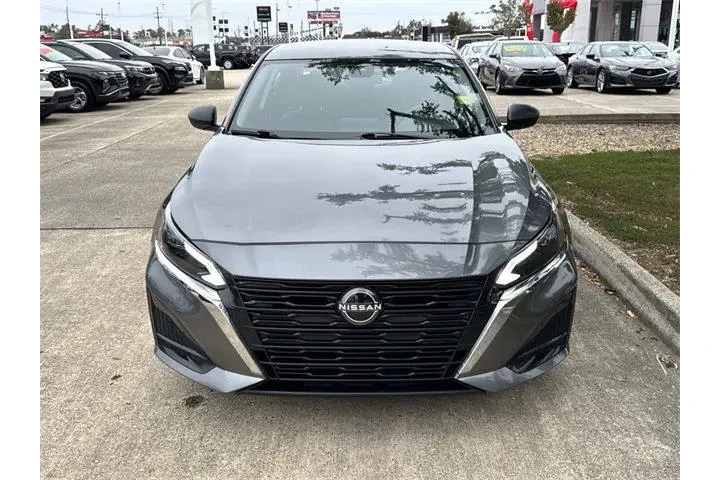 $20939 : Nissan Altima 2024 2.5 SV 4d image 2