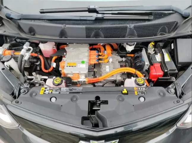 2018 Bolt EV LT image 4