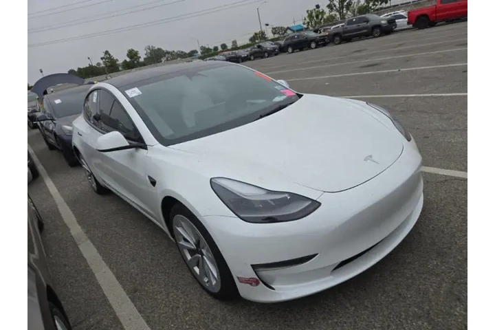 $25000 : 2022 Model 3 image 8