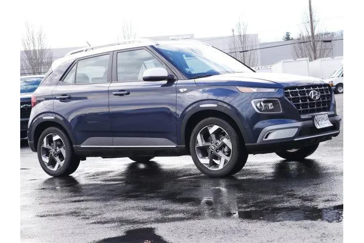 $22888 : Hyundai VENUE 2024 Limited 4 image 9