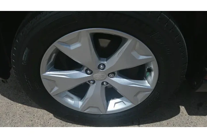 $10999 : 2015 Forester 2.5i Premium image 10